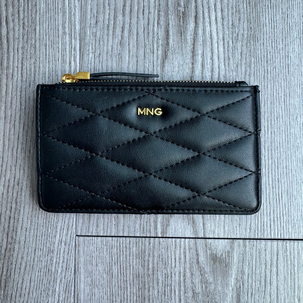 COPY - Mango card wallet zip case. NWOT. Never used! Black.